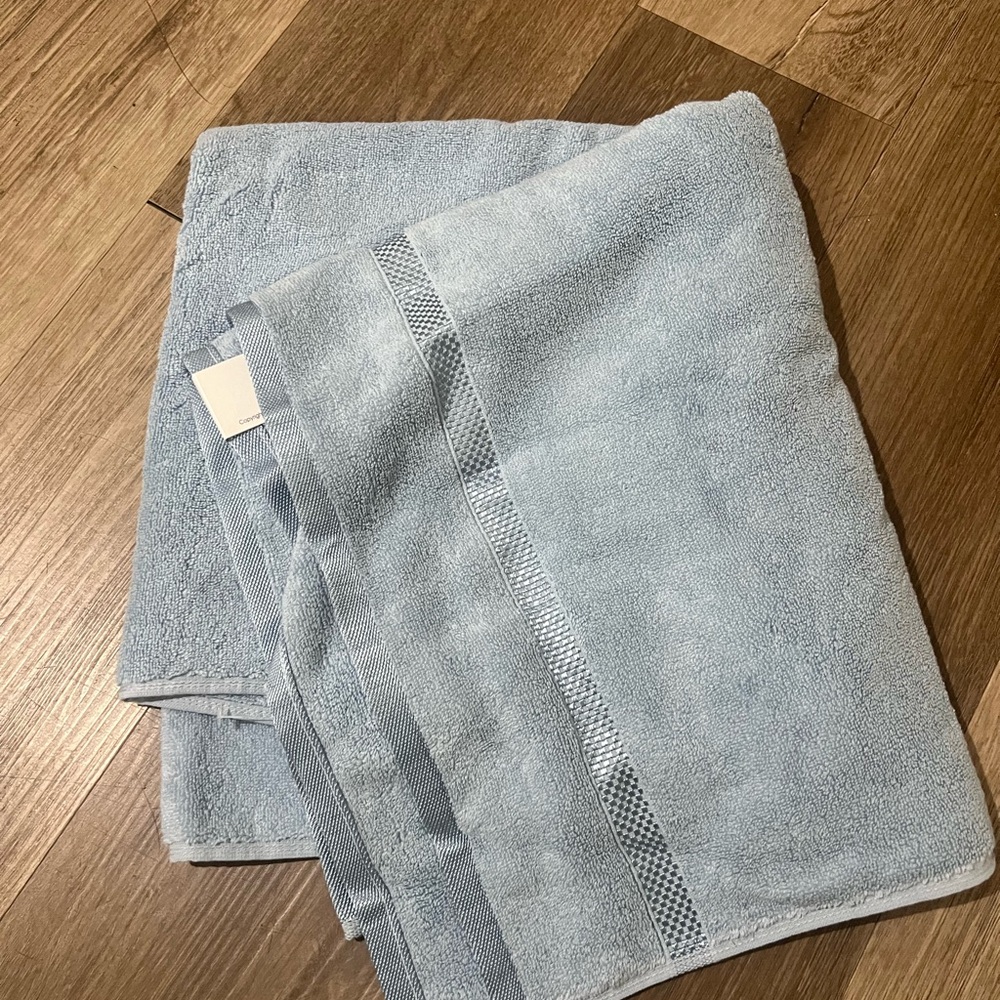 Wendy Bellissimo Light Blue Bath Towel